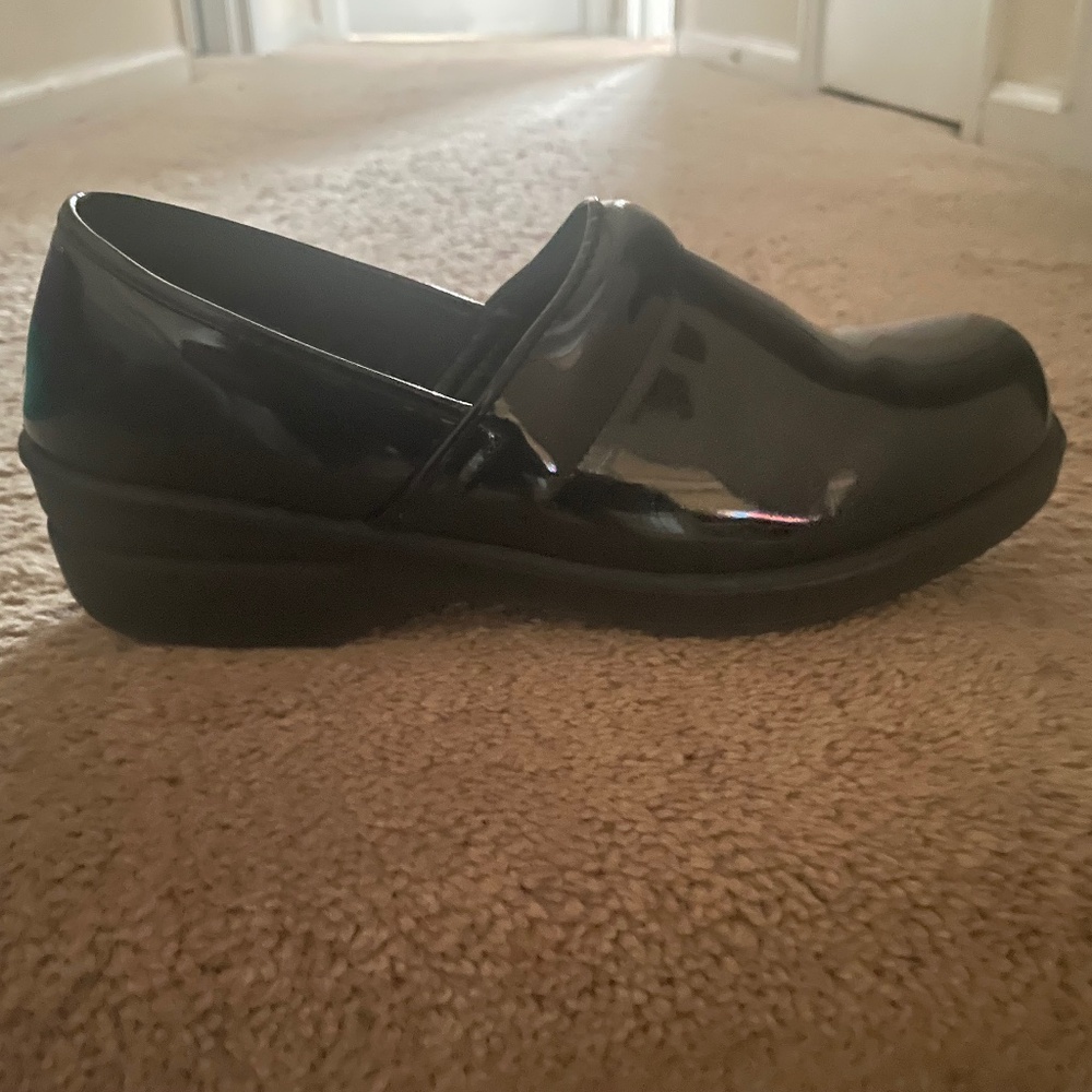 Shiny Black clogs 11 wide